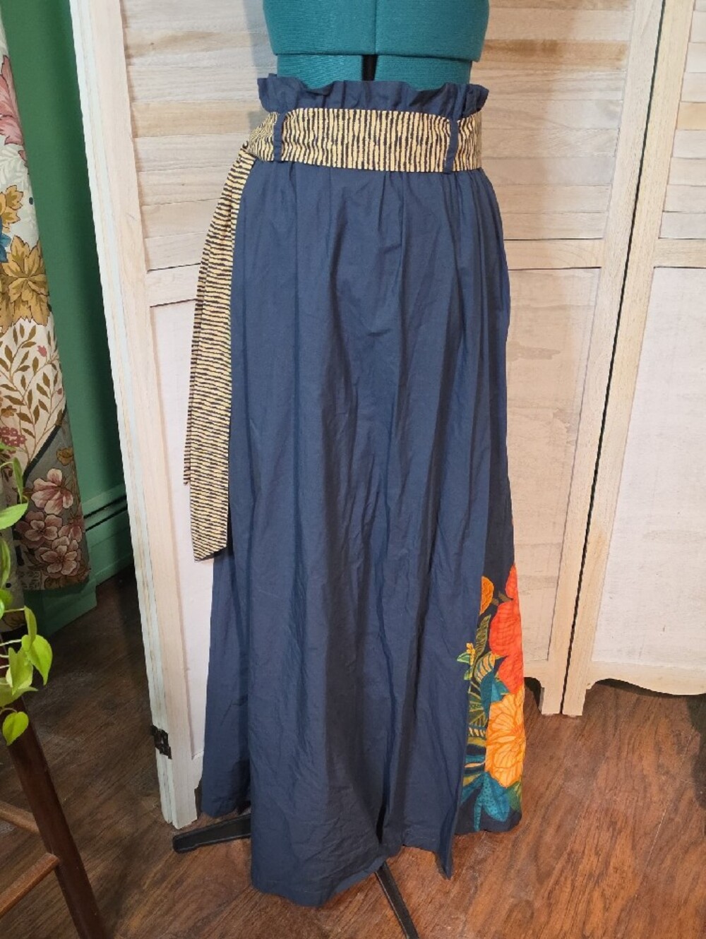 FARM Rio for Anthropologie Navy Tropical Parrot Floral Paperbag Maxi Skirt - Picture 6 of 7